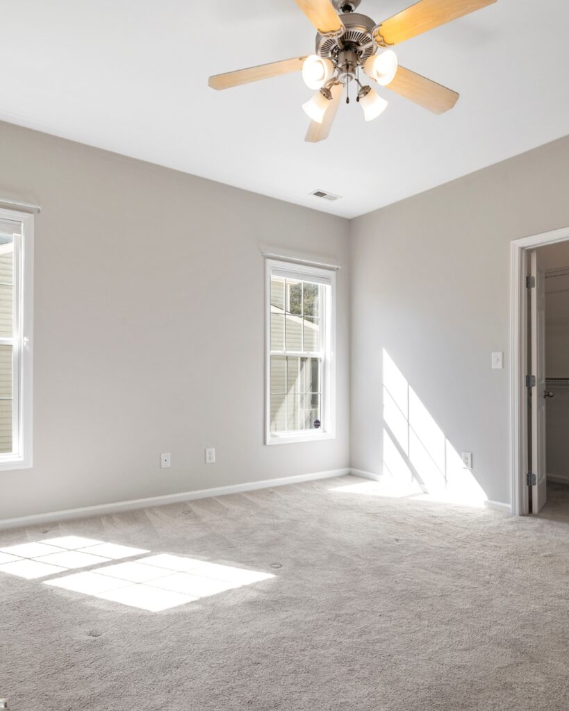 bedroom with carpet flooring