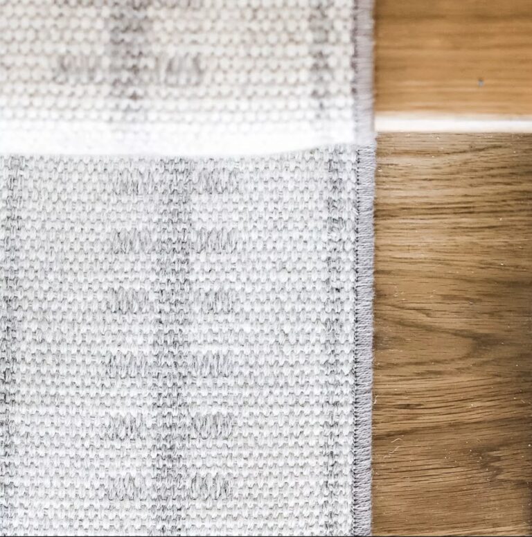Benefits of a Serged Rug Finish for Custom Rugs and Runners