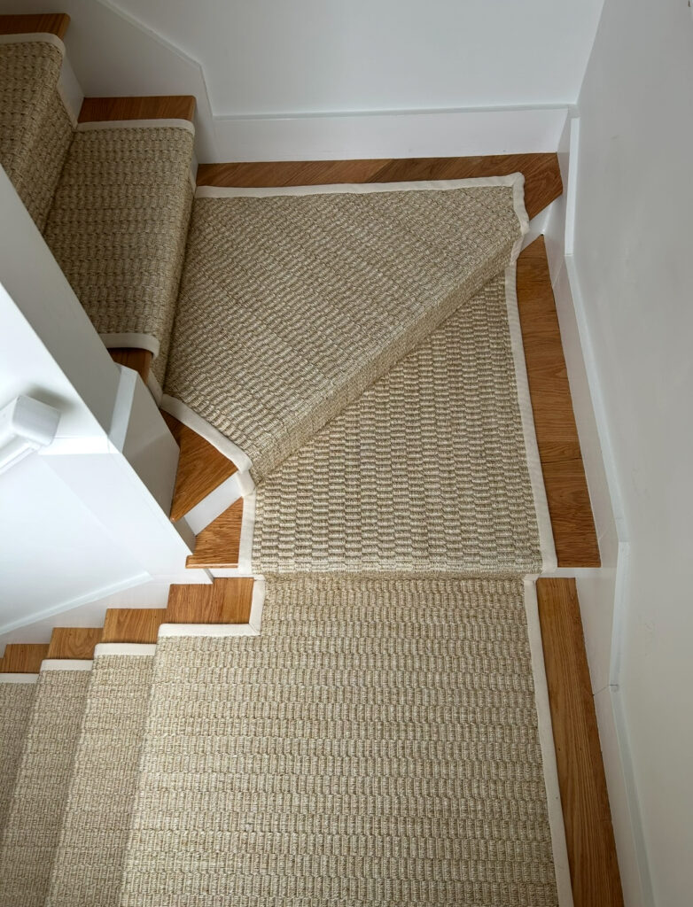 summer rugs, summer decor, summer interior design, water-friendly carpet.